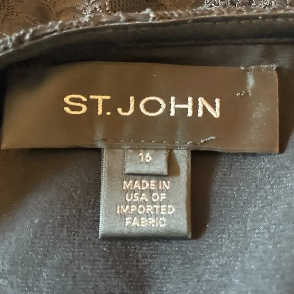 St. John lace skirt - Picture 3 of 8